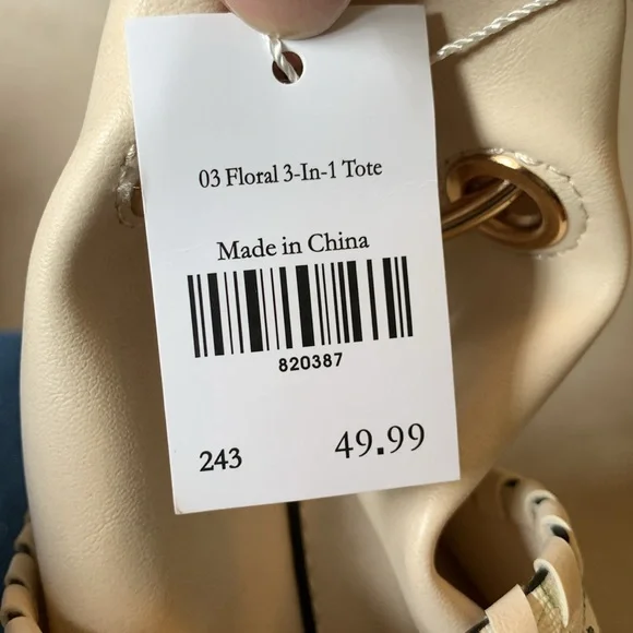 NEW WITH TAG Cream Bucket Bag with floral accents FROM Cracker Barrel - Picture 11 of 11